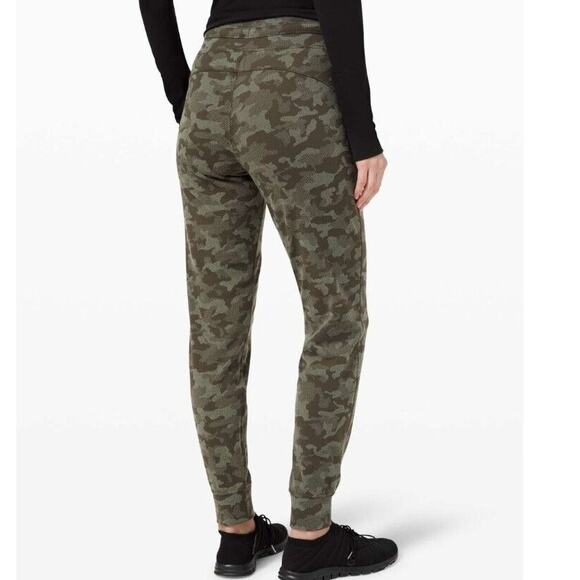 Lululemon Ready to Rulu Dark Olive Camo Joggers Pants High Rise Size 2 - Picture 1 of 13